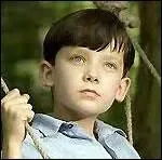 Pourquoi le petit garon propose-t-il  son ami de le rejoindre dans le camp ?