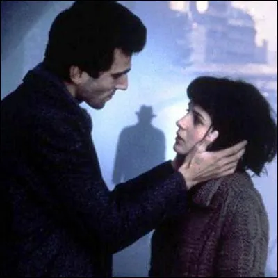 Quel écrivain originaire dEurope de lEst a publié en France le roman "LInsoutenable légèreté de lêtre" ?