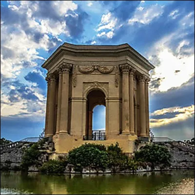 Quelle est la fonction de ce monument de Montpellier construit en 1768 ?