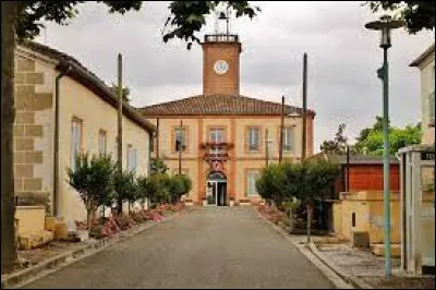 Commune de l'aire d'attraction Montalbanaise, sur la rive gauche de la Garonne, Garganvillar se situe dans le département ...