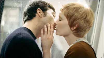 Quel est le bon titre dans le film "John and ..." ?