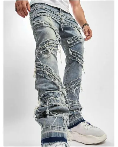 Qui chantait "Le jour où je vais partir je sens bien que ça va faire mal, ma mère aime pas mon blouson et les franges de mon futal ♫ ♪ ♫" ?