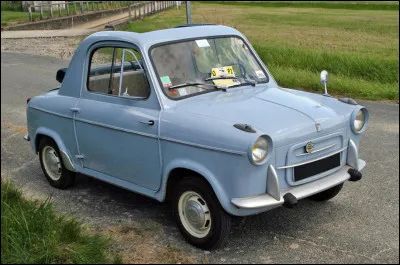 Quelle est cette mini citadine conçue par le constructeur italien Piaggio et produite en France de 1957 à 1961 par la société ACMA ?
