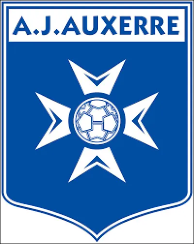 Je joue à l'AJ Auxerre, je suis attaquant sénégalais, j'ai aussi joué à Caen ou Bordeaux et j'ai marqué dans ma carrière 70 buts sur 315 matchs. Qui suis-je ?