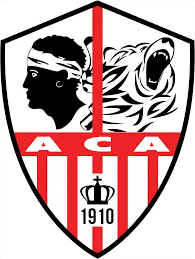 Je joue au AC Ajaccio, j'ai marqué 34 buts dans ma carrière en 461 matchs, je suis gaucher et je suis milieu de terrain. Qui suis-je ?