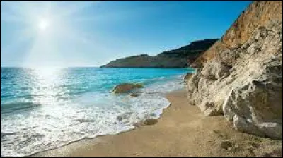 À quel groupe doit-on "Viens faire un tour sous la pluie" en 1975 ?