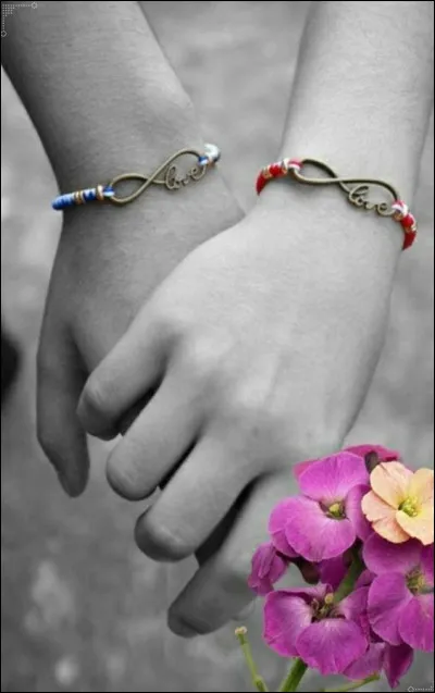 Qui chantait, dans les années 60, "Donne-moi ta main et prends la mienne..."