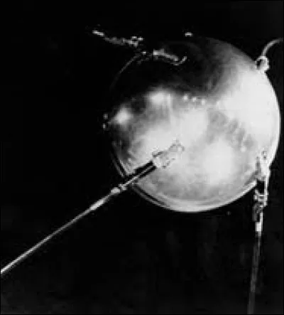 Ce 4 octobre, Spoutnik 1, le premier satellite artificiel de la Terre est lancé par l'URSS et mis sur orbite : c'était en ...
