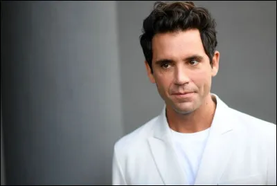 Dans quel pays est-il né ?