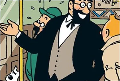 C'est l'égyptologue belge Jean Capart qui aurait inspiré Hergé pour la création du professeur que l'on voit en photo. Sous les traits de qui Capart est-il représenté ?