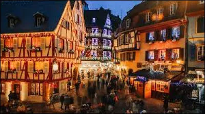 En quelle année la chanson "Petit papa Noël" a-t-elle été écrite ?