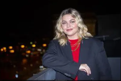 Que décident les étoiles pour la chanteuse Louane ?