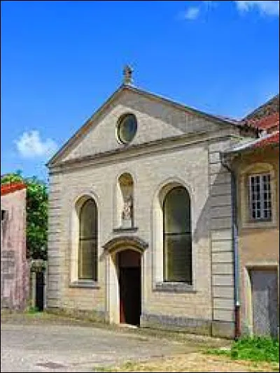Commune de Lorraine, dans l'aire d'attraction Nancéenne, Bouxières-aux-Chênes se situe dans le département ...