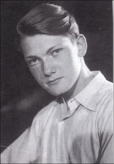 Qui est ce jeune Jean qui deviendra un acteur célèbre ?