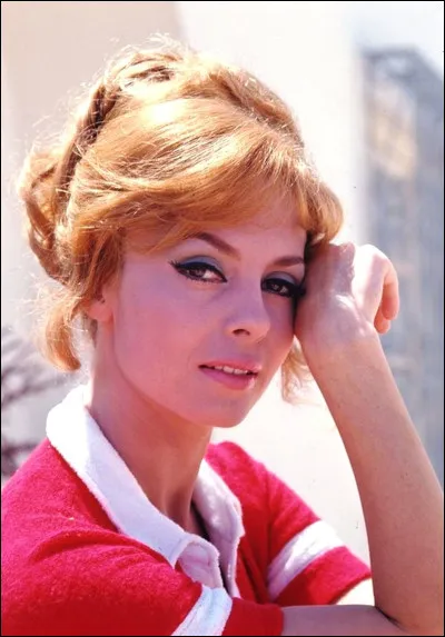 Qui est cette jeune Michèle qui deviendra une célèbre actrice ?