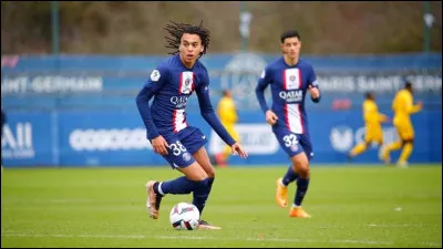 Qui est ce joueur de foot ?