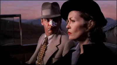 "Chinatown" est un film réalisé par John Huston.