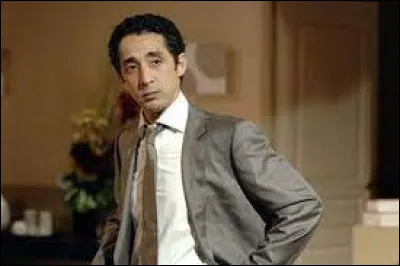 Et pour terminer ce quiz, dans quelle série télé française avez-vous pu voir une chanteuse et actrice qui portait le même nom que notre animal plus du tout du tout mystérieux ?