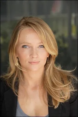 Sur quelle chane est-elle prsente en ce moment (2010) ?