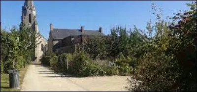 Cette commune de la Loire-Atlantique peuplée de 4 300 habitants, située au nord de la Brière, près d'Herbignac, c'est ...