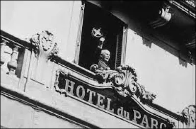 Quelle était la devise du gouvernement de Vichy ?