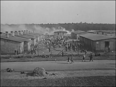 Ce 10 mars, Himmler annonce l'ouverture du camp de de Dachau ; c'est le premier camp de concentration mis en place par le régime nazi et des prisonniers y sont amenés dès le lendemain : c'était en ...