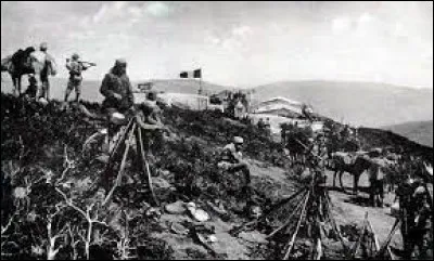 Ce 10 juillet, la guerre du Rif est terminée avec la défaite de la résistance marocaine ; le général espagnol Sanjurjo annonce la fin des opérations militaires : c'était en ..