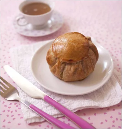 Quel fruit est caché dans cette spécialité culinaire de la Picardie, la rabote picarde ?