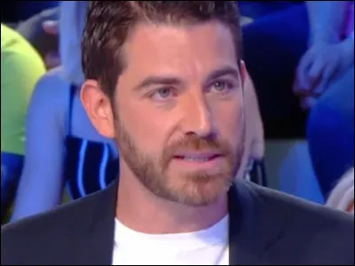 Comment ce youtubeur s'appelle-t-il ?