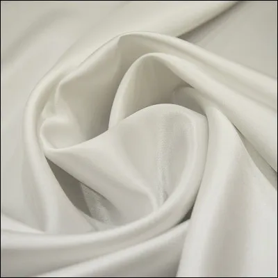 Quelle est la couleur de ce tissu ?