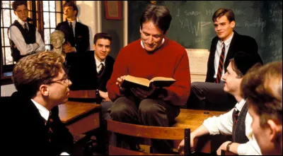Cinéma : Quel est le nom du professeur de lettres incarné par Robbie Williams dans le film "Le cercle des poètes disparus" ?