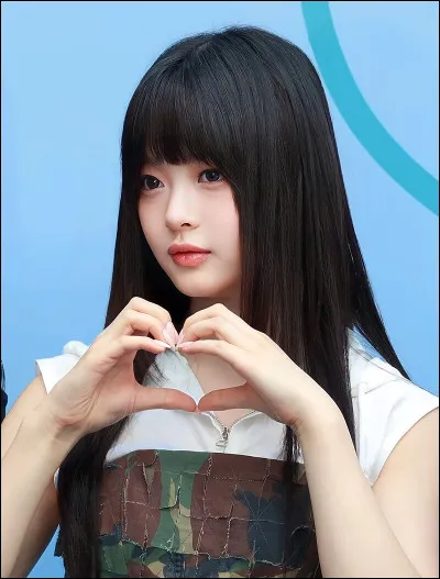 De quel groupe fait partie Hanni ?