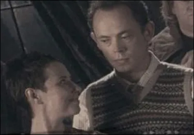 Qui a infligé le sortilège Doloris aux parents de Neville ?