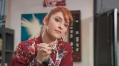 Comment s'appelle cette fille ?