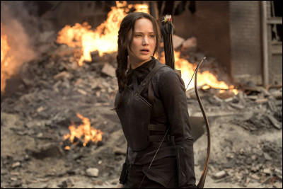 Quand est sorti le premier film "Hunger Games" ?