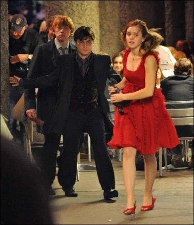 Quand sortira la premire partie du septime film en Angleterre et en France ?