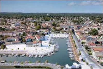 Cette commune de Charente-Maritime, peuplée de 4 300 habitants, située à l'extrémité de la presqu'île d'Arvert, à la fois centre ostréicole et station balnéaire, c'est ...