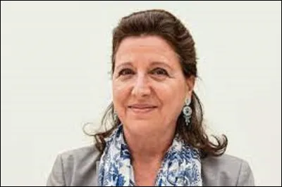 Femme politique, hématologue, professeure des universités et praticienne hospitalière, Agnès Buzyn est née le 1er novembre 1962. Du 17 mai 2017 au 16 février 2020, quel poste ministériel 
a-t-elle occupé ?