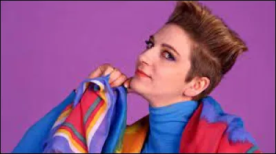 À quelle chanteuse doit-on le tube "Voyage, voyage" paru en 1986 ?