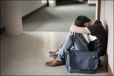 Si quelqu'un se fait harceler, est-ce que tu vas en parler à quelqu'un ?