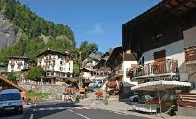 Cette commune de 380 habitants du d&eacute;partement de la Savoie, situ&eacute;e dans la massif des Aravis, c'est ...