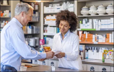 Quel remède, censé guérir tous les maux d'après son nom, les pharmaciens rêveraient-ils tous de vendre ?