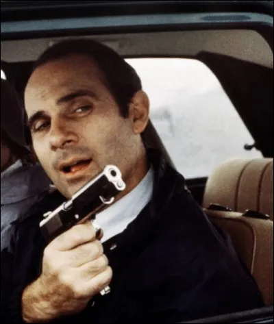 Guy Marchand a joué dans un film policier de Claude Miller, sorti en 1983, dans lequel il côtoie Isabelle Adjani, Michel Serrault et Macha Méril. Quel est ce film ?