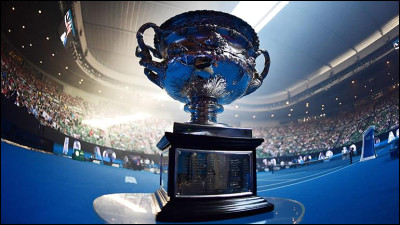 Quel tennisman remporte l'Open d'Australie à Melbourne ?
