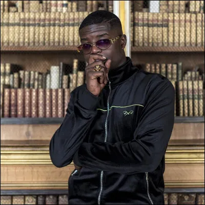 Qui est cette célébrité ?