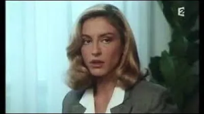 C'est une troisième actrice qui joue le rôle dans les saisons 4 à 8 :