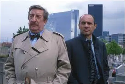 Comment se nomme le commissaire dans les cinq premières saisons ?