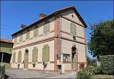 Petit village Bigourdan de 43 habitants, dans le pays de Rivière-Basse, Hagedet se situe dans l'ex région ...