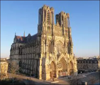 De quel art la cathédrale de Reims est-elle un chef-d'uvre ?