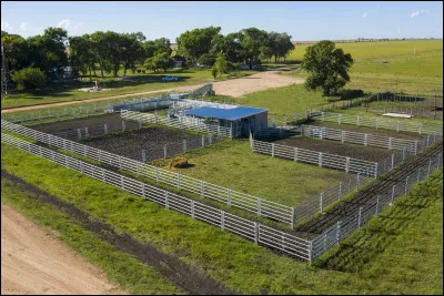 On peut y entendre "doucement les basses", c'est la...